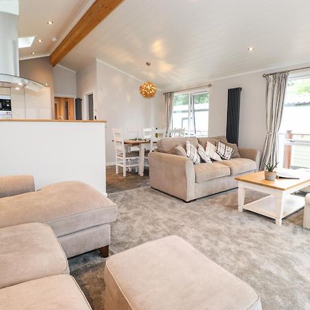 Loubi'S Lakeside Lodge Windermere Buitenkant foto