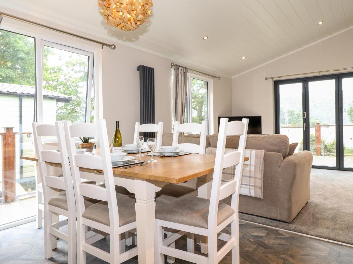 Loubi'S Lakeside Lodge Windermere Buitenkant foto